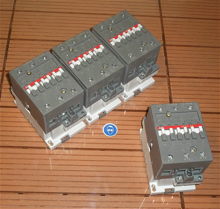 hq Schütz 24 20-60V Volt DC 3S Schließer 400V 22kW ABB AF50-30