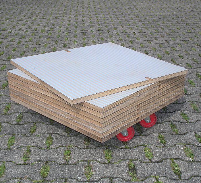 hq Holzplatte Multiplex 25mm ca 73x69cm Dekor beidseitig gestreift mit 2 Fräsungen 