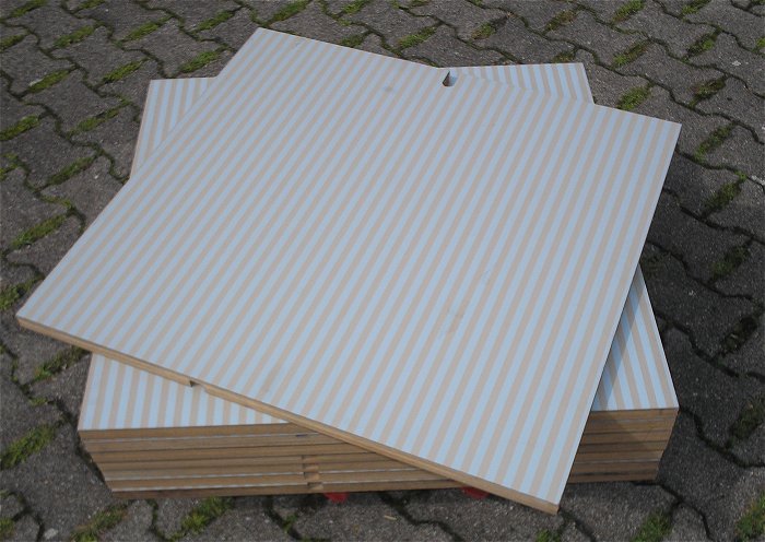 hq2 Holzplatte Multiplex 25mm ca 73x69cm Dekor beidseitig gestreift mit 2 Fräsungen 